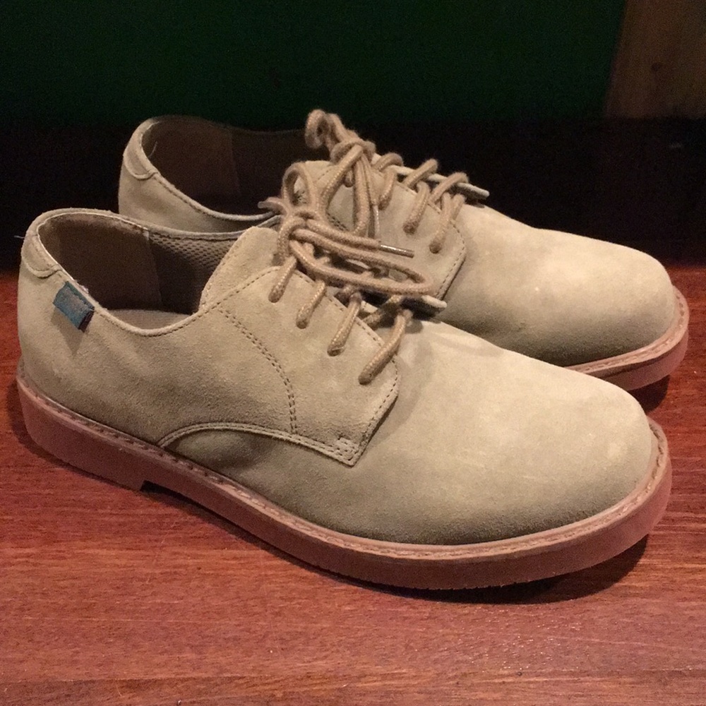 Borek life buck beige suede oxford youth 5.5 suede